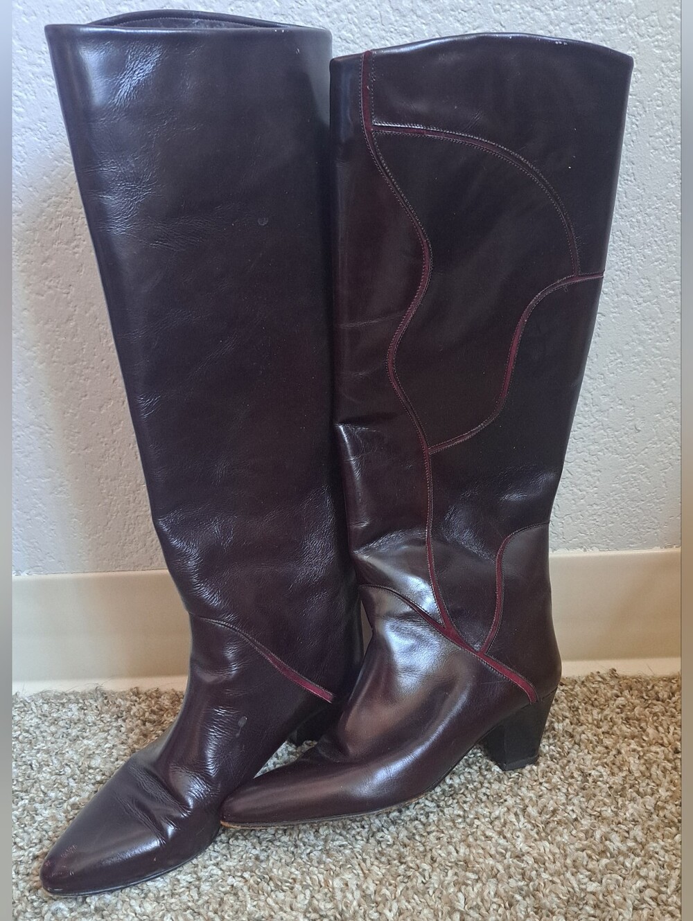 Charles David Vintage Leather Burgandy Point Toe Boots Size 7
